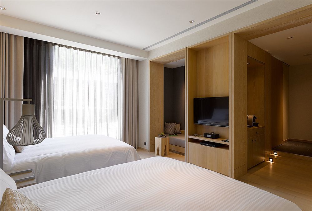 กลอเรีย แมเนอร์ Hotel เขิ่นติง ภายนอก รูปภาพ